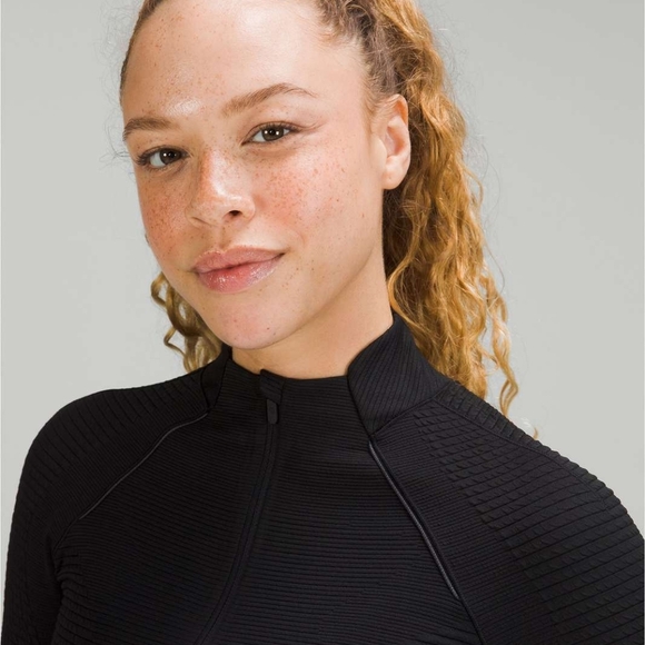 Lululemon Ventscape Half-Zip Long Sleeve - Picture 4 of 12